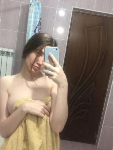 Проститутка Моника